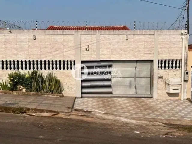 Imagem: Vendo Casa com Piscina, 3 Quartos, 1 Suíte