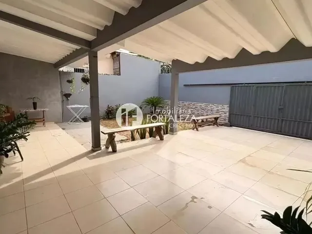 Imagem 2: Imóvel para Venda Possui 159 Metros Quadrados com 3 Quartos em Nova Esperança - Rio