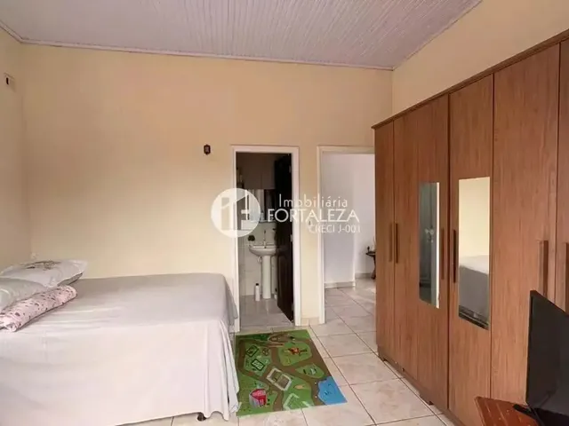 Imagem 3: Imóvel para Venda Possui 159 Metros Quadrados com 3 Quartos em Nova Esperança - Rio