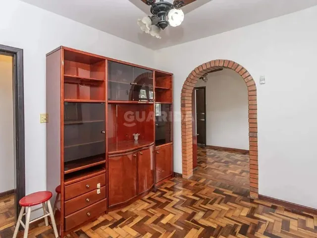 Imagem 6: Apartamento de 2 Quartos no Bairro Petrópolis