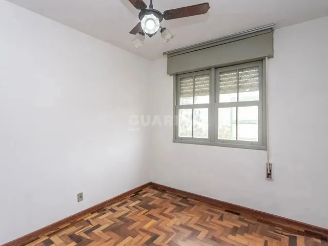 Imagem 12: Apartamento de 2 Quartos no Bairro Petrópolis