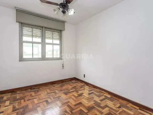 Imagem 10: Apartamento de 2 Quartos no Bairro Petrópolis
