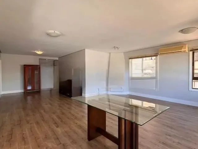 Imagem 2: Apartamento para Alugar no Bairro Petrópolis com Área de 155 M² e 0
