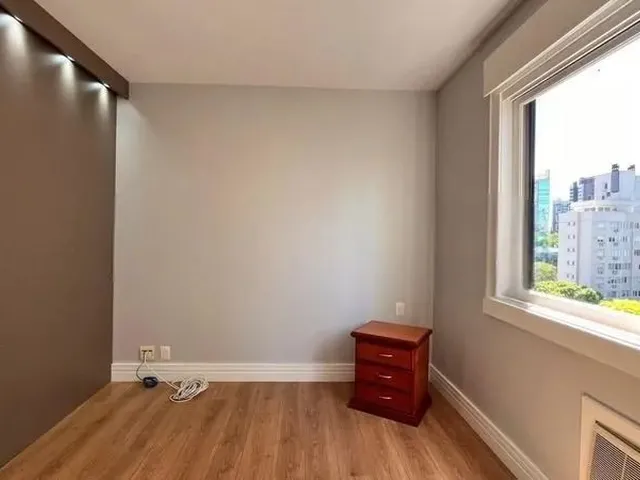 Imagem 16: Apartamento para Alugar no Bairro Petrópolis com Área de 155 M² e 0