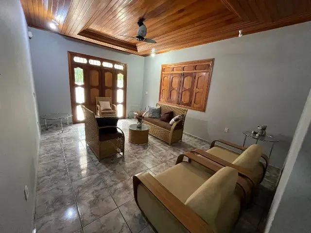 Imagem: Casa À Venda, 3 Quartos (Sendo 1 Suíte