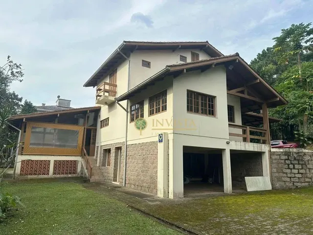 Imagem: Exclusivo - Casa com Caseiro, Amplo Quintal