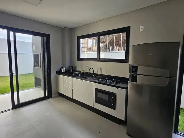 Imagem 9: Casa com 3 Quartos para Alugar Sendo 01 Suíte e 02 Demo- Suites , 100M² - Ingleses Norte