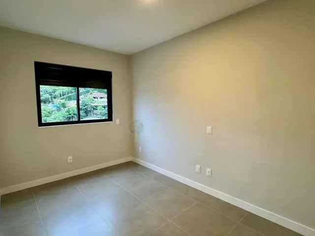 Imagem 12: Apartamento com 3 Dormitórios para Alugar Semi Mobliado com 94 M² - Saco Grande