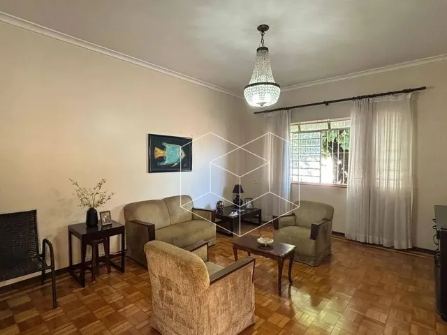 Imagem: Casa com 3 Dormitórios À Venda, 200 M²