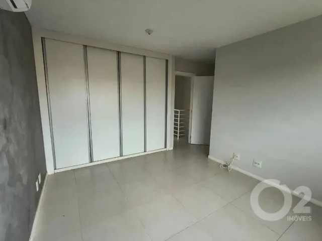 Imagem 15: Casa com 3 Dormitórios À Venda, 134 M² por R$ 710.000,00 - Alphaville - Rio Das