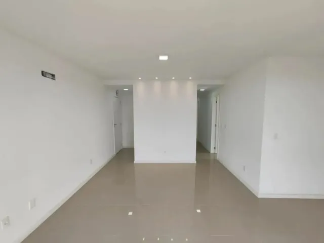 Imagem 3: Apartamento com 3 Dormitórios À Venda, 80 M² por R$ 950.000,00 - Cavaleiros - Macaé/Rj