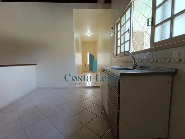 Imagem 15: Casa para Aluguel no Rio Tavares - 2 Quartos, Garagem Coberta e Churrasqueira
