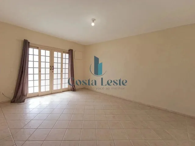 Imagem 16: Casa para Aluguel no Rio Tavares - 2 Quartos, Garagem Coberta e Churrasqueira