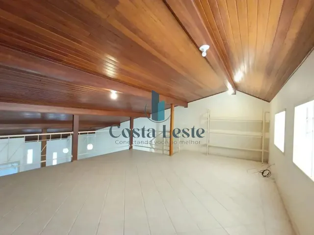 Imagem 12: Casa para Aluguel no Rio Tavares - 2 Quartos, Garagem Coberta e Churrasqueira