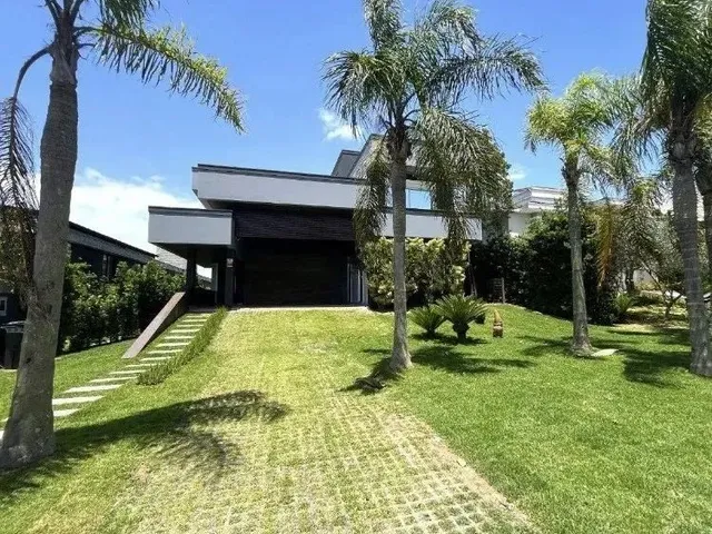 Imagem 12: Casa para Locação em Florianópolis, Campeche, 4 Dormitórios, 4 Suítes, 6 Banheiros