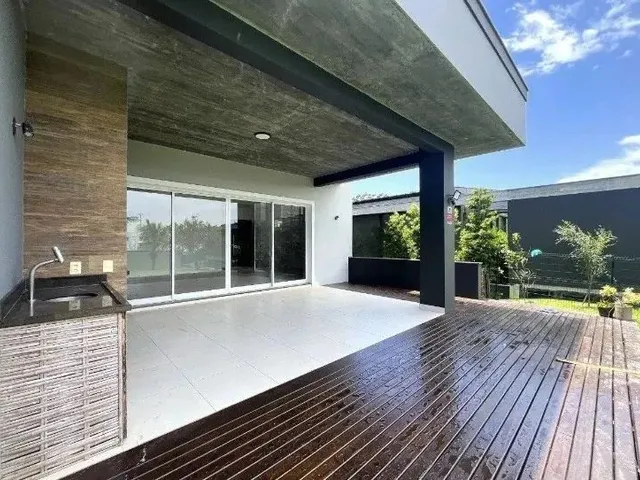 Imagem 8: Casa para Locação em Florianópolis, Campeche, 4 Dormitórios, 4 Suítes, 6 Banheiros