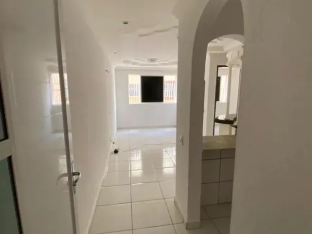 Imagem: Alugo Apartamento no 1° Andar (Condomínio