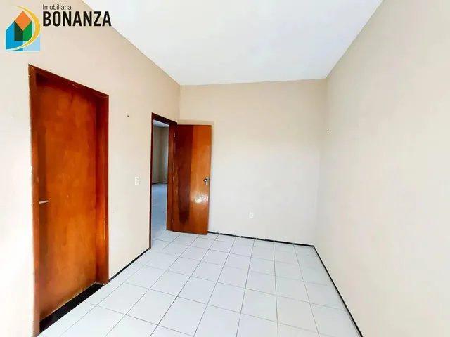 Imagem 9: Apartamento com 02 Quartos e Garagem no Maranguape