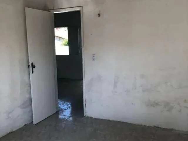 Imagem 15: Casa com 2 Dormitórios para Alugar, 60 M² por R$ 600,00 - Parque santa Fé