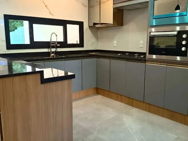 Imagem 10: Casa À Venda em Gravataí, Jansen, com 2 Quartos, com 100 M²
