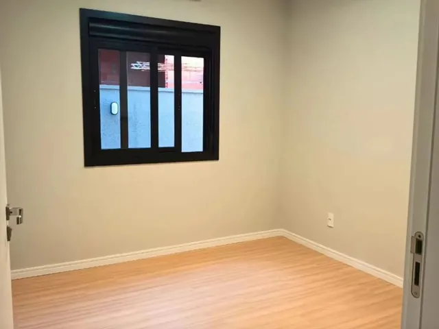 Imagem 16: Casa À Venda em Gravataí, Jansen, com 2 Quartos, com 100 M²