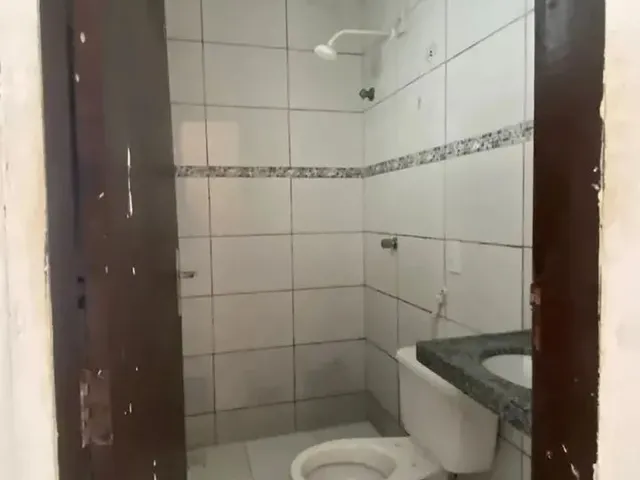 Imagem 7: Casa À Venda com 2 Quartos, Suíte, Closet e Quintal, R$ 140.000