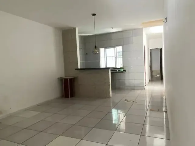 Imagem 3: Casa À Venda com 2 Quartos, Suíte, Closet e Quintal, R$ 140.000