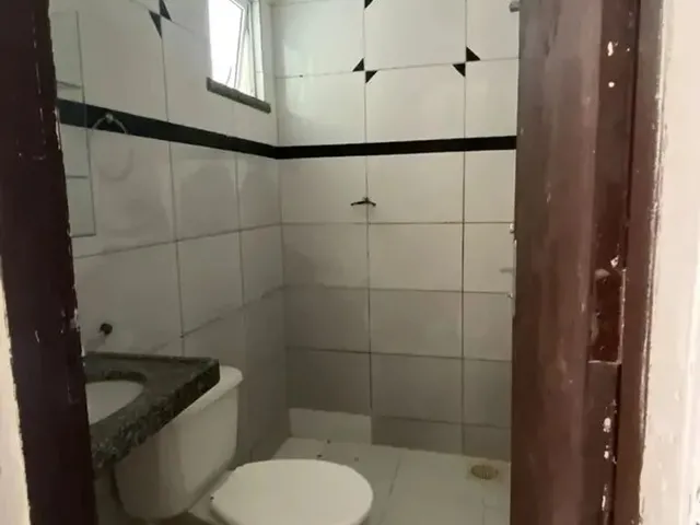 Imagem 2: Casa À Venda com 2 Quartos, Suíte, Closet e Quintal, R$ 140.000