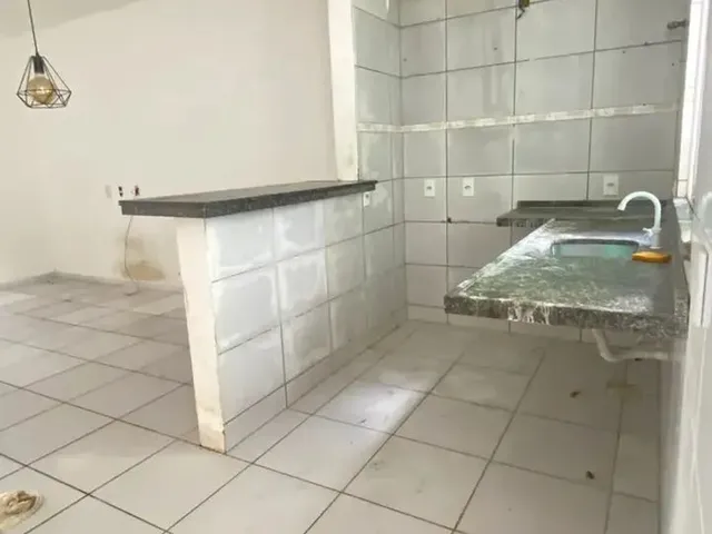 Imagem 5: Casa À Venda com 2 Quartos, Suíte, Closet e Quintal, R$ 140.000