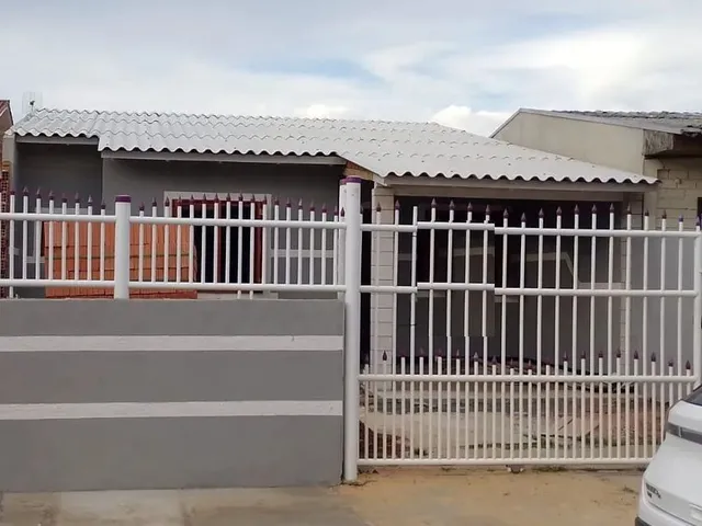Imagem 1: Casa em Canoas - Mato Grande de 3 Dormitórios e 2 Vagas