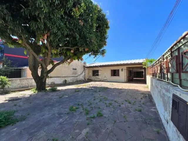 Imagem 2: Casa Térrea a Venda com 4 Dormitórios no Centro de Canoas