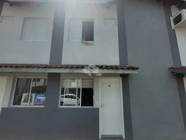 Imagem: Sobrado com 2 Dormitórios, Lavabo, Pátio