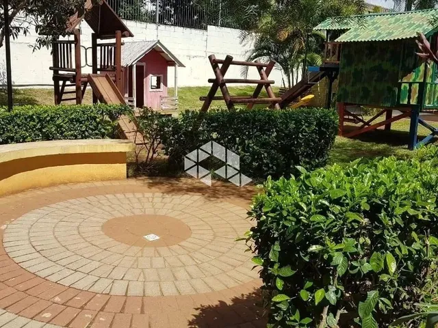 Imagem 9: Sobrado com 2 Dormitórios, Lavabo, Pátio com Churrasqueira, a Venda no Bairro Igara