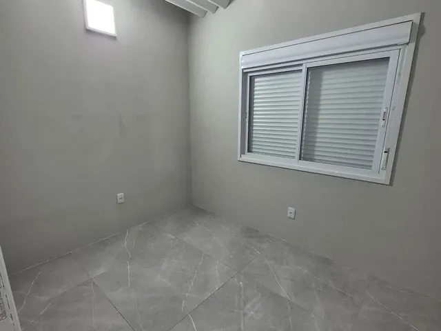 Imagem 12: Casa Térrea no Bairro Niterói com 190M² de Área Construída e Terreno de 484M²
