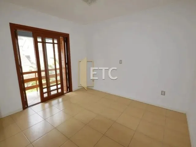Imagem 3: Casa em Condomínio Anto Padrão, com 5 Dormitórios