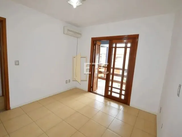 Imagem 10: Casa em Condomínio Anto Padrão, com 5 Dormitórios