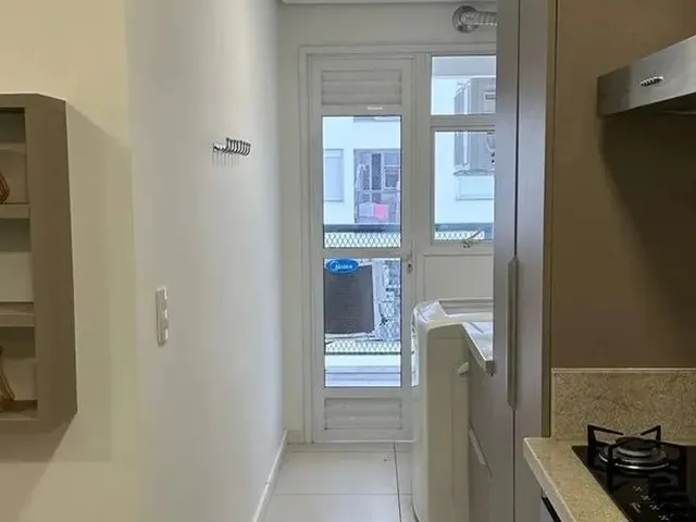 Imagem 8: Apartamento Mobiliado com 3 Dormitórios, Suíte