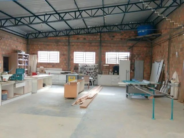 Imagem 10: Pavilhão C/200 M² / Residência de 200M² 3 Quartos 1 Suíte e...