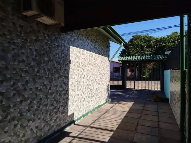 Imagem 14: Casa À Venda na Feitoria em São Leopoldo com 3 Dormitórios, Suíte, Terreno Amplo