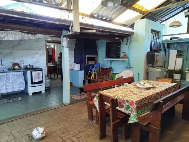 Imagem 3: Casa À Venda na Feitoria em São Leopoldo com 3 Dormitórios, Suíte, Terreno Amplo
