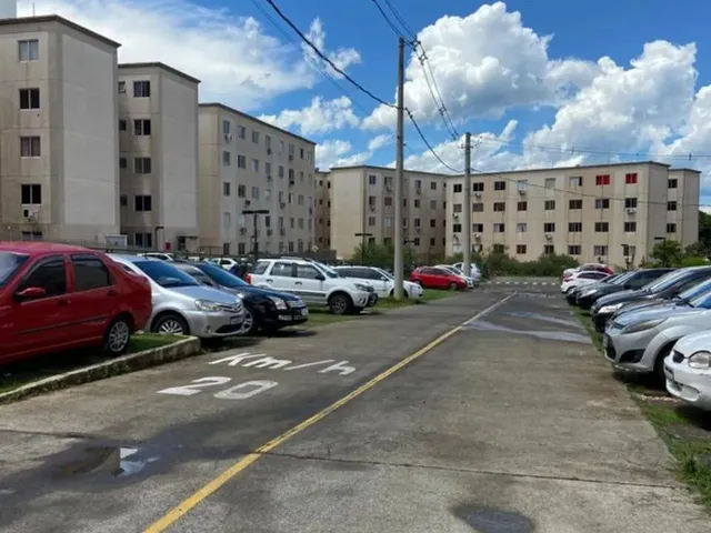 Imagem: Apartamento com 2 Quartos Recém-Reformado