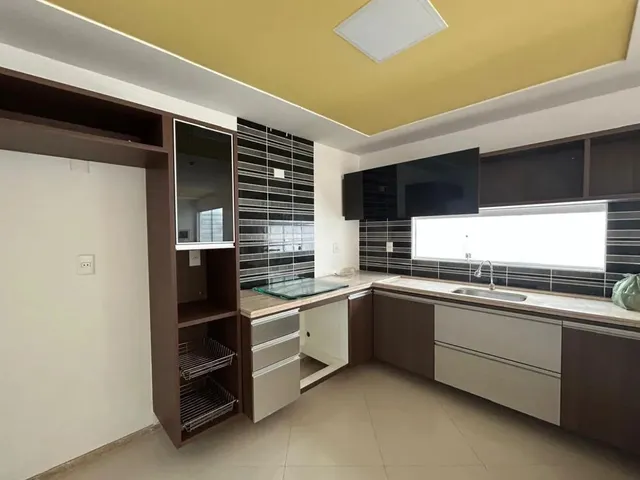 Imagem: A casa em condomínio possui 3 Dormitórios, 1 Suíte, 3