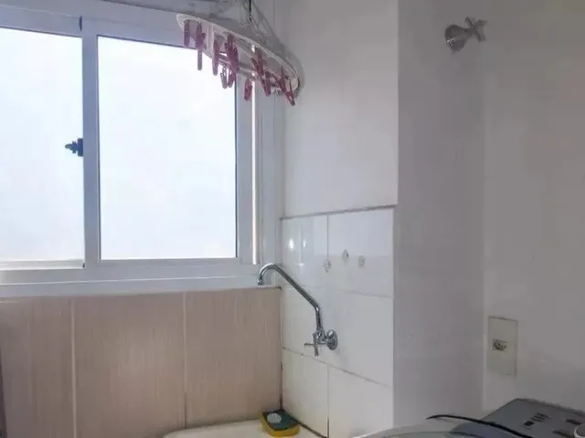 Imagem 15: Apartamento Mobiliado de 3 Dormitórios, 1 Suíte e 1 Vaga no Bairro Cristal