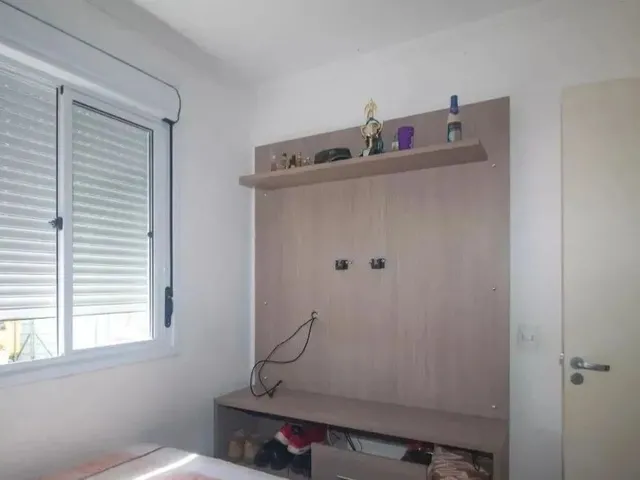 Imagem 11: Apartamento Mobiliado de 3 Dormitórios, 1 Suíte e 1 Vaga no Bairro Cristal
