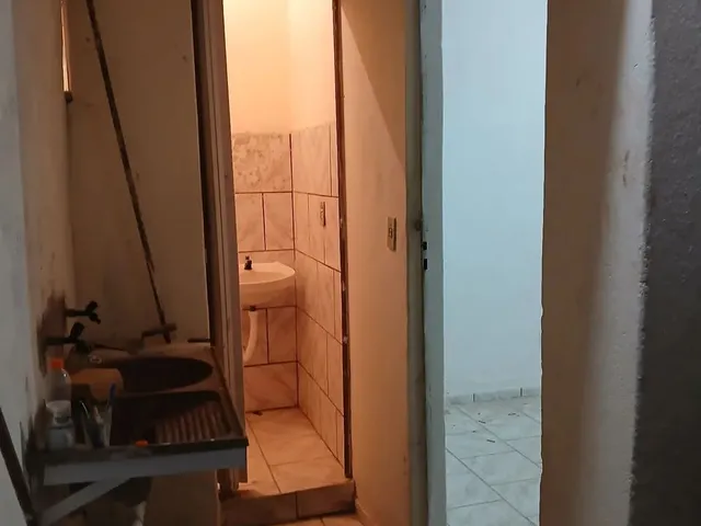 Imagem 3: Kitnet Água e Luz Incluídos