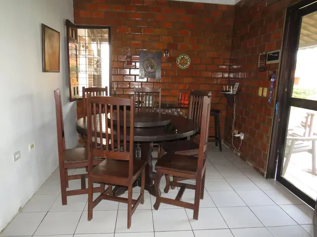 Imagem 3: Casa Térrea para Aluguel de Temporada 120 M com 5 Quartos Duas Suítes - Gravatá - Pe