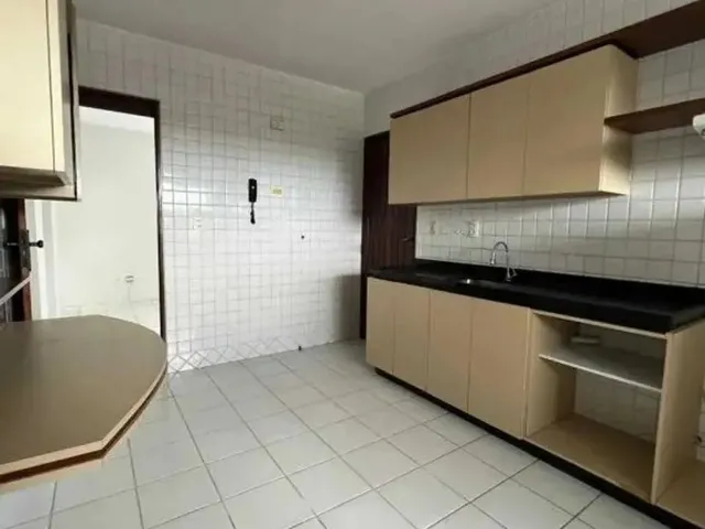 Imagem 2: Amplo Apartamento com 03 Quartos (02 Suítes) + Dce, no 10° Andar para Venda no Cabo