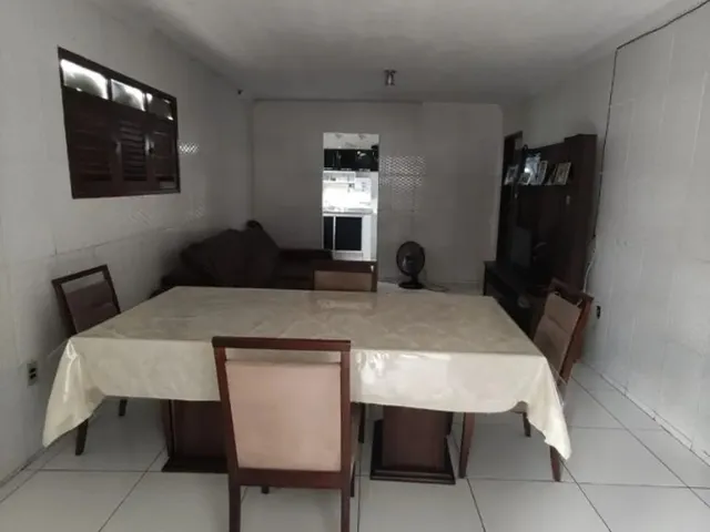 Imagem 8: Casa no Cristo com 4 Quartos, Sendo 2 Suítes, Terraço e Piscina. (Oportunidade