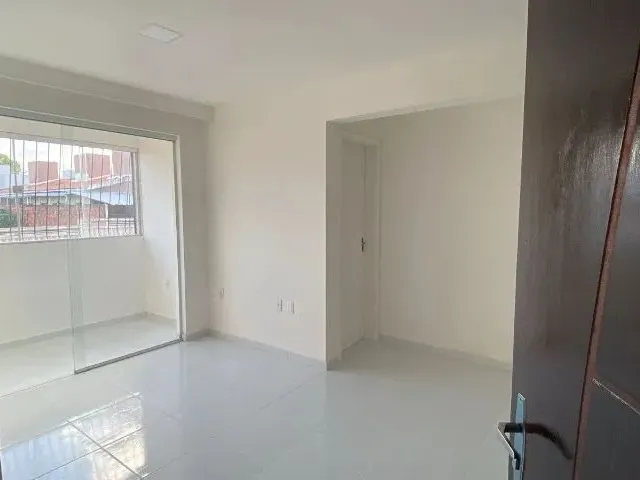 Imagem 9: Apartamento Térreo nos Funcionários com 2 Quartos, Sendo 1 Suíte e com Varanda