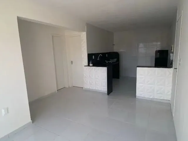 Imagem 10: Apartamento Térreo nos Funcionários com 2 Quartos, Sendo 1 Suíte e com Varanda